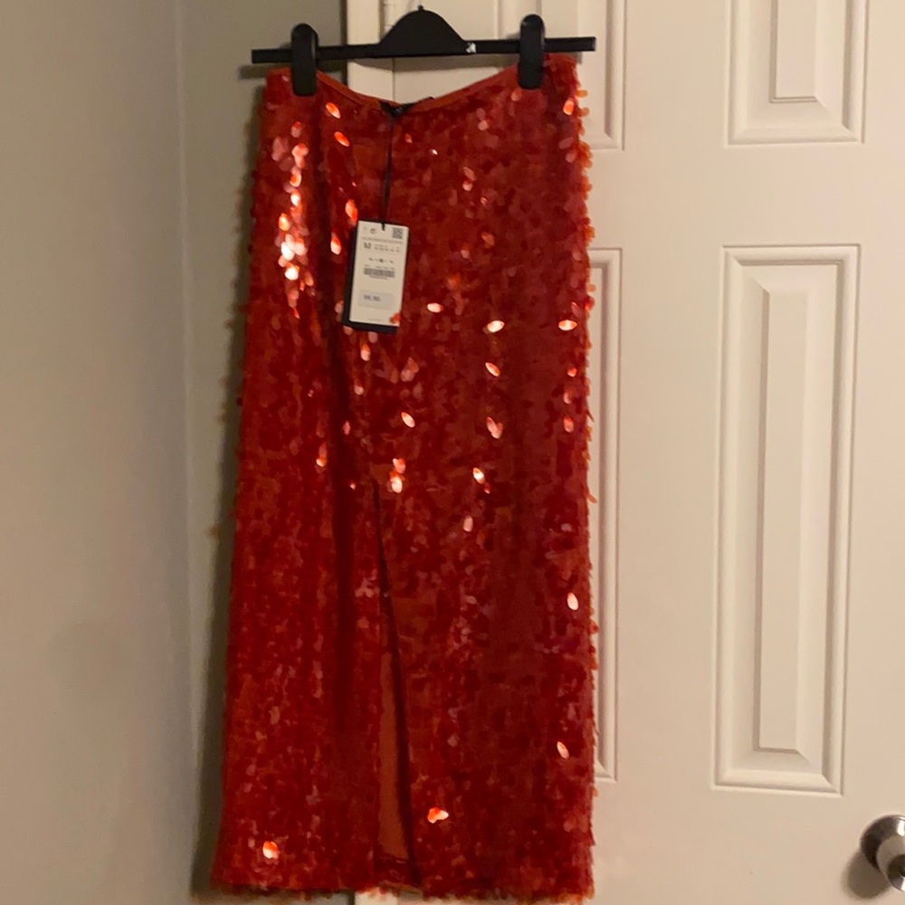 Red sequined Zara midi skirt